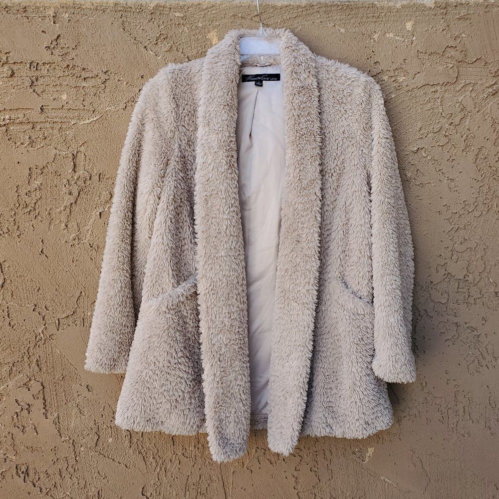 NWOT Kenneth Cole New York Beige Open Front Teddy Coat